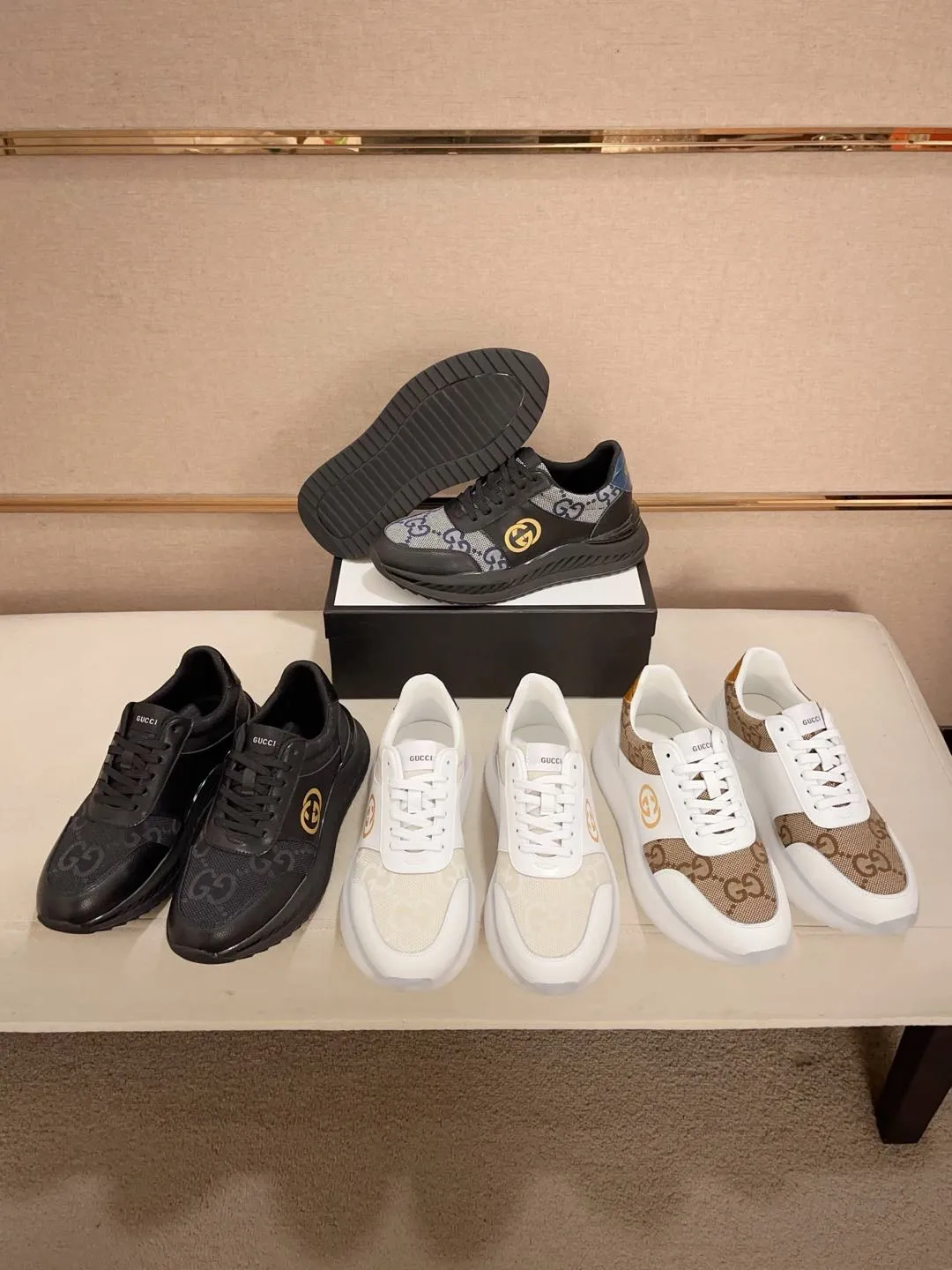 Men's men's shoes💰 462💰🇮🇹🇮🇹GUCCI🔍🔍new models are on sale at the same time at the counter. The uppers🇮🇹 are made of top-grain cowhide imported from Italy. Fully imported genuine leather lining 💪💪, completely 1⃣️ to 1⃣️ replica 🇮🇹💪💪, ⚠ sole: original sole provided by the original factory, exclusive movable molded sole super comfortable, ⚠ original factory follow-up, 🔍🔍 high quality, you can go in and out of the counter at will, welcome to compare⚠. Code number:38-44